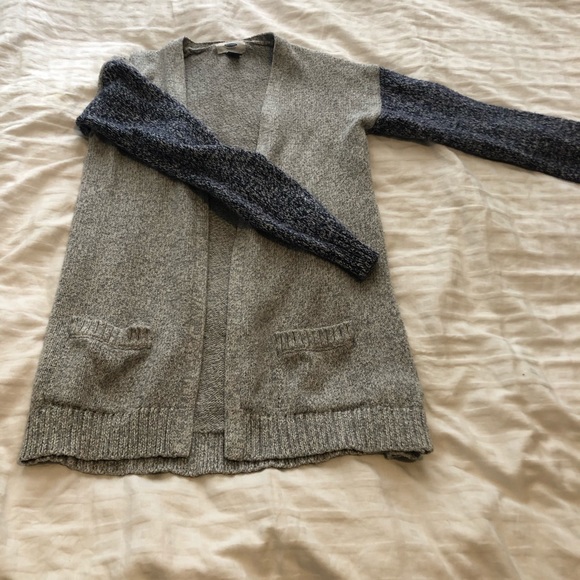 2 for $15 Old navy girls long open cardigan - Picture 1 of 3